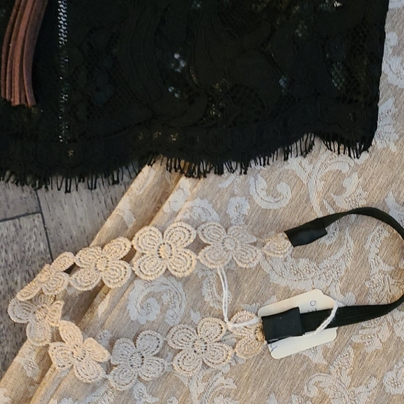 NWT BO HO LACE BELL SLEEVE S, BLACK BY SAN JOY. - Picture 7 of 15